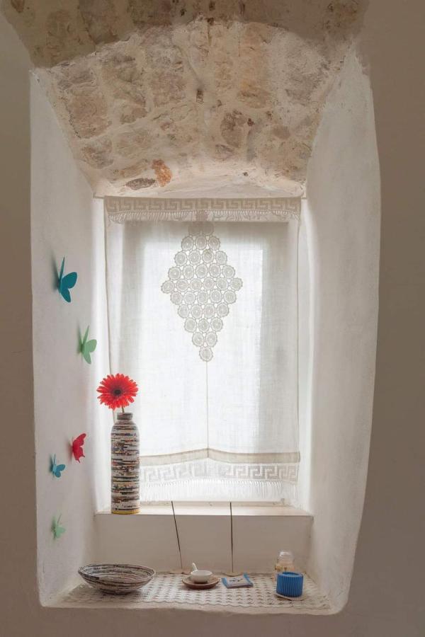 La Petite Maison Apartment Конверсано Екстериор снимка